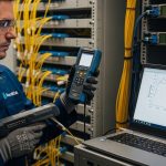 Transceiver Pairing for Distributed Raman Fiber Long-Haul Links